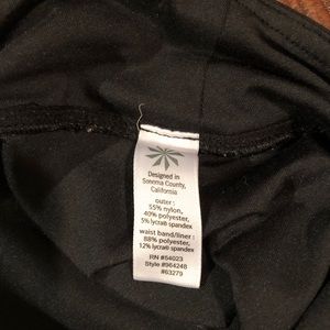 Athleta Skirts - Athleta Twist it Skirt Athleta Skirts - Athleta Twist it Skirt